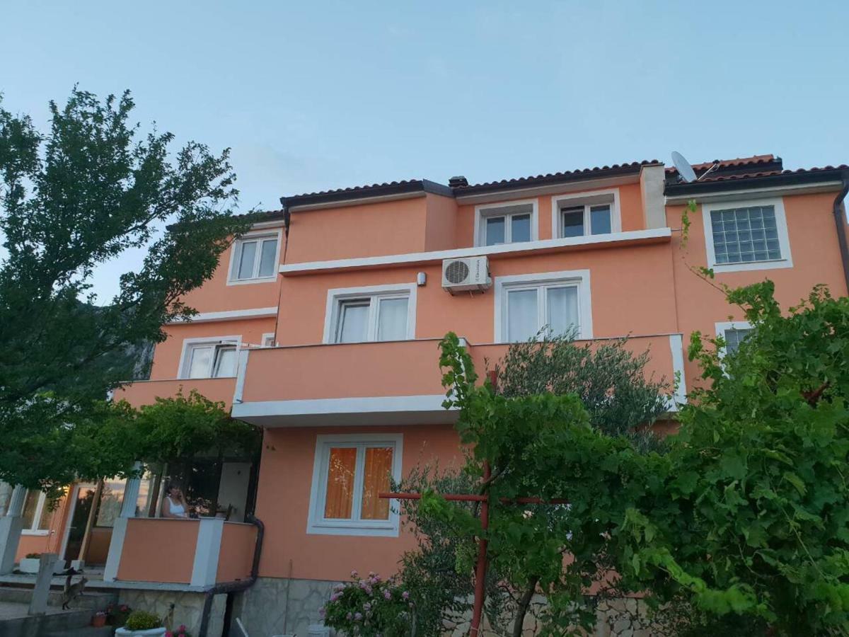 Apartman Ivana Grizane-Belgrad Exterior photo